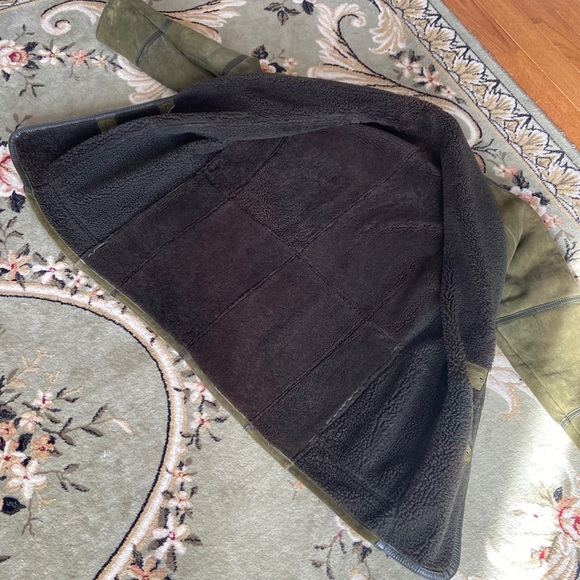 jacket - Picture 9 of 10